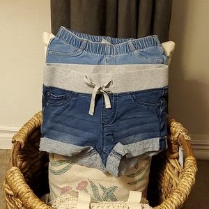 Bundle of 2 Girls Shorts